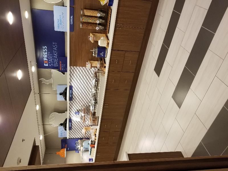 Holiday Inn Express By Ihg Douglas Buitenkant foto